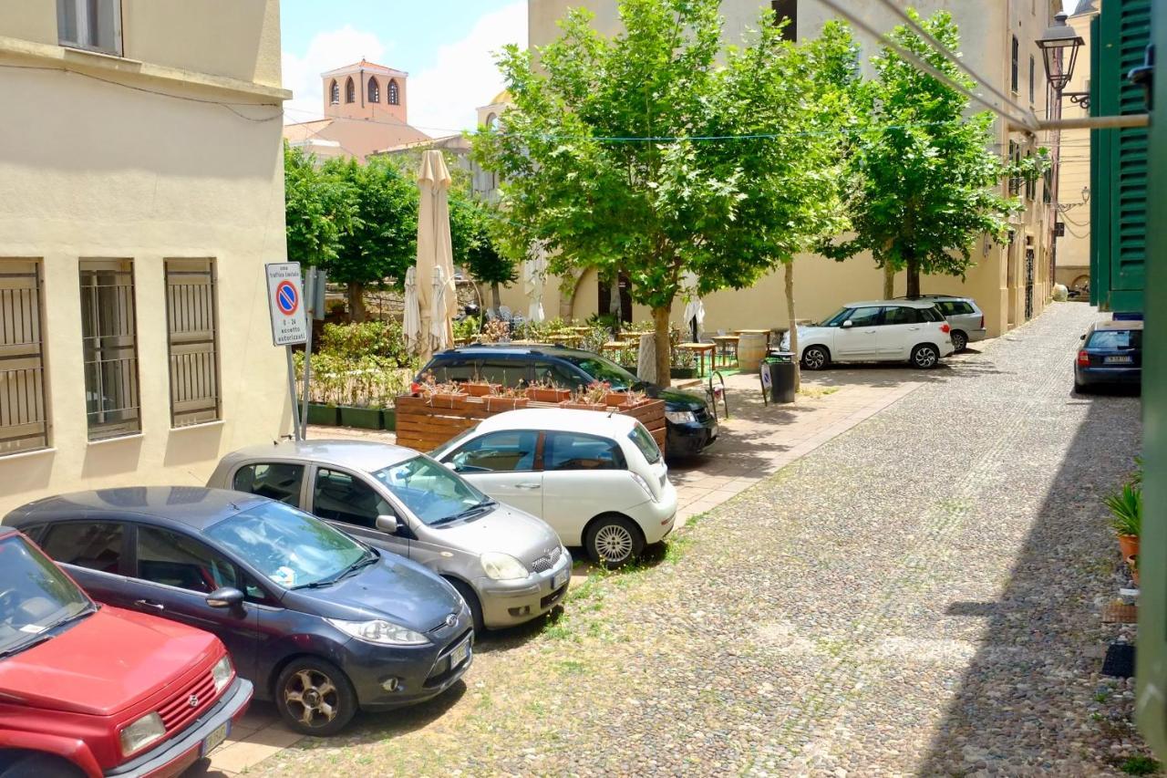 Moderno Monolocale - Centro Storico - Casa Shelter Apartman Alghero Kültér fotó